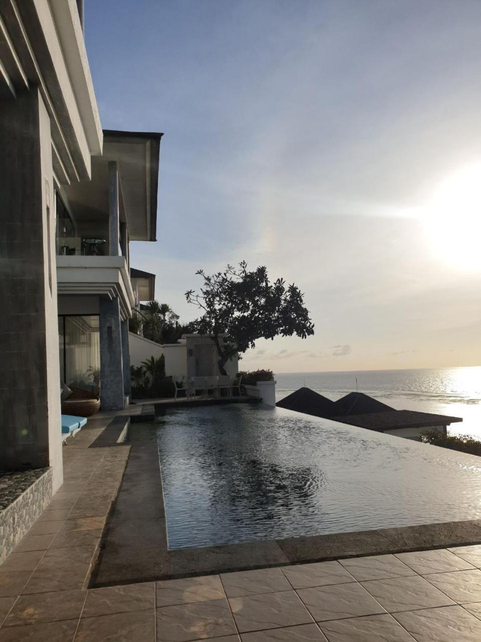Nusa Dua Ocean View With Private Beach Buitenkant foto